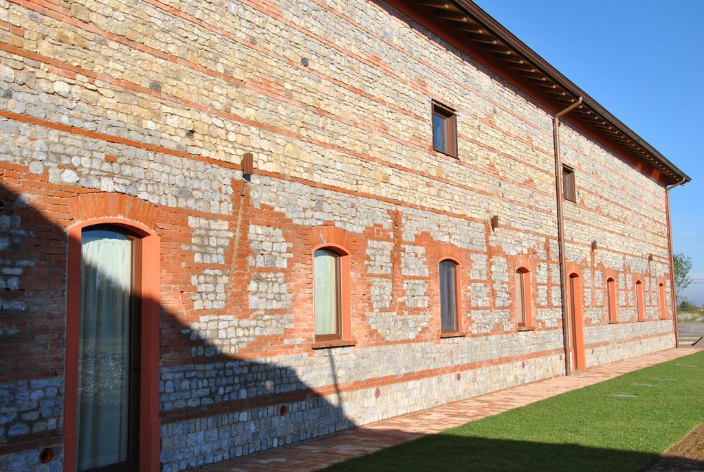 Agriturismo Mascudiera Fiorenzuola d'Arda Luaran gambar
